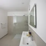 Διαμέρισμα Free Parking, Luxury Beds, Nespresso, Netflix Βελς