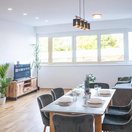 Apartment Free Parking, Luxury Beds, Nespresso, Netflix