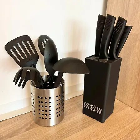 Free Parking, Luxury Beds, Nespresso, Netflix