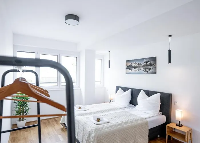 Free Parking, Luxury Beds, Nespresso, Netflix Daire